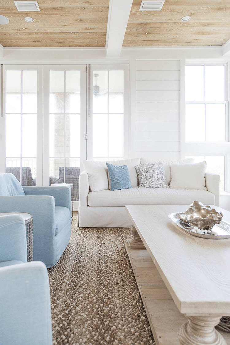A Tan And Blue Color Palette For Coastal Living Rooms Concepts