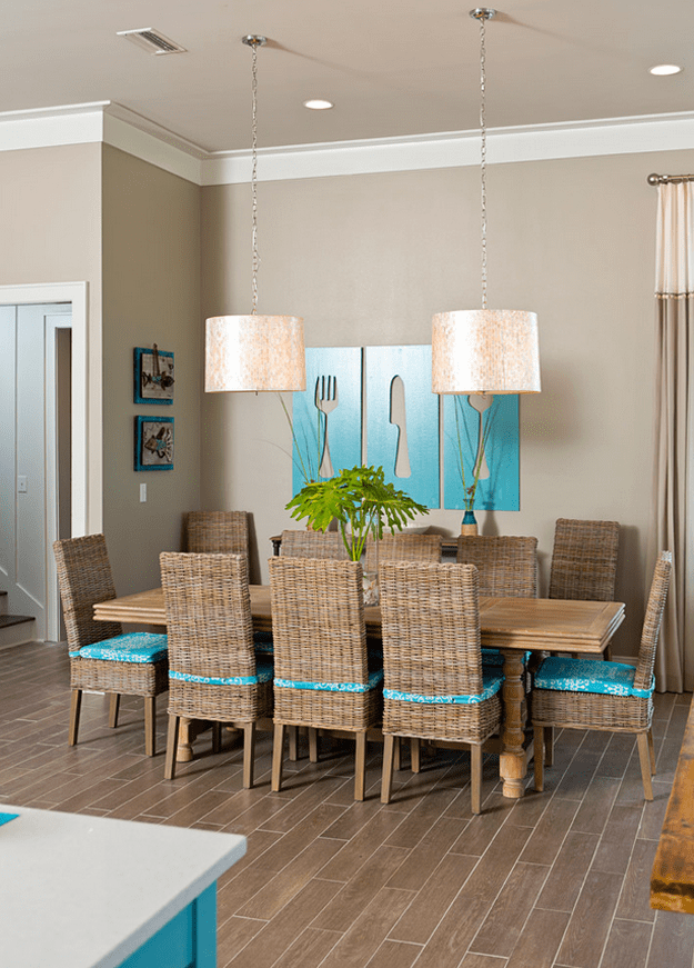 tan dining room with turquoise accents